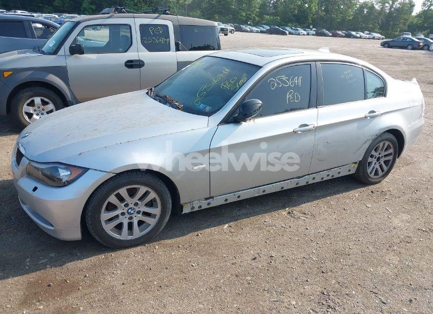 Photo 2 of 2007 Bmw 328xi (VIN WBAVC93537K032719)