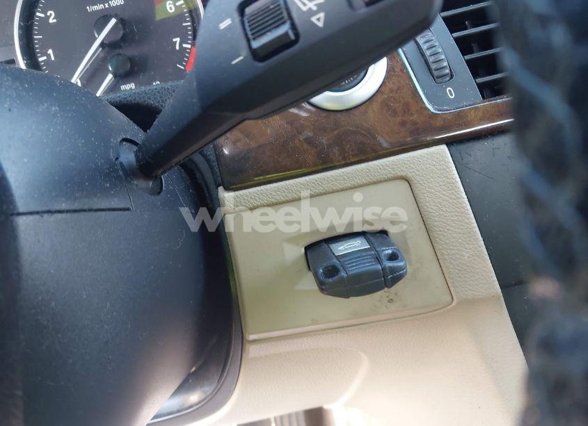 Photo 11 of 2008 Bmw 328xi (VIN WBAVC93568KZ73034)