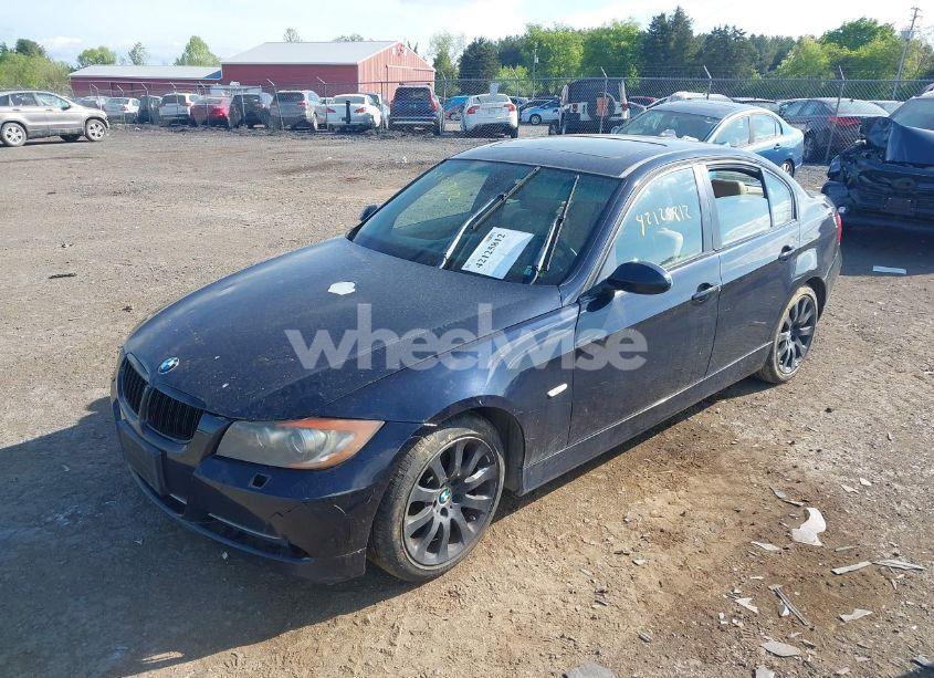 Photo 2 of 2008 Bmw 328xi (VIN WBAVC93568KZ73034)