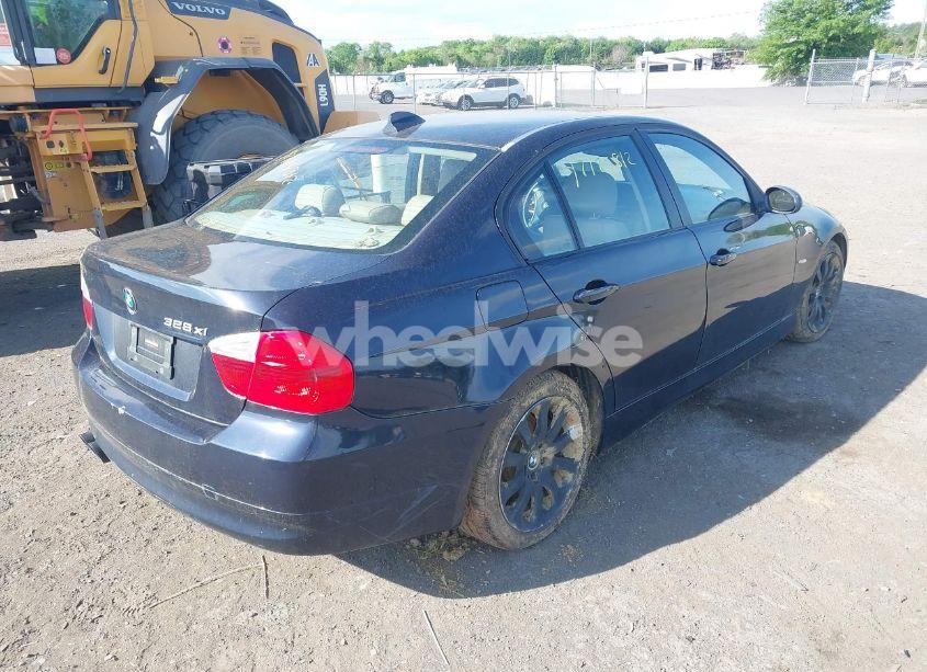 Photo 4 of 2008 Bmw 328xi (VIN WBAVC93568KZ73034)