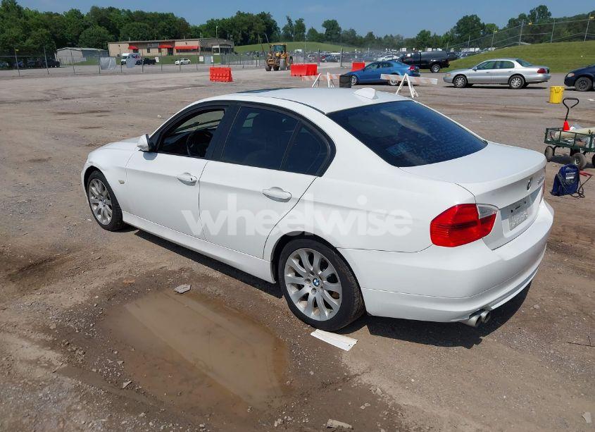 Photo 3 of 2008 Bmw 328xi (VIN WBAVC935X8K042486)