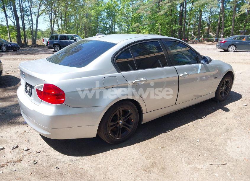 Photo 4 of 2008 Bmw 328xi (VIN WBAVC935X8K044268)
