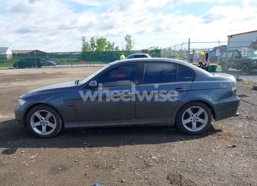 Photo 14 of 2008 Bmw 328xi (VIN WBAVC935X8KZ73196)