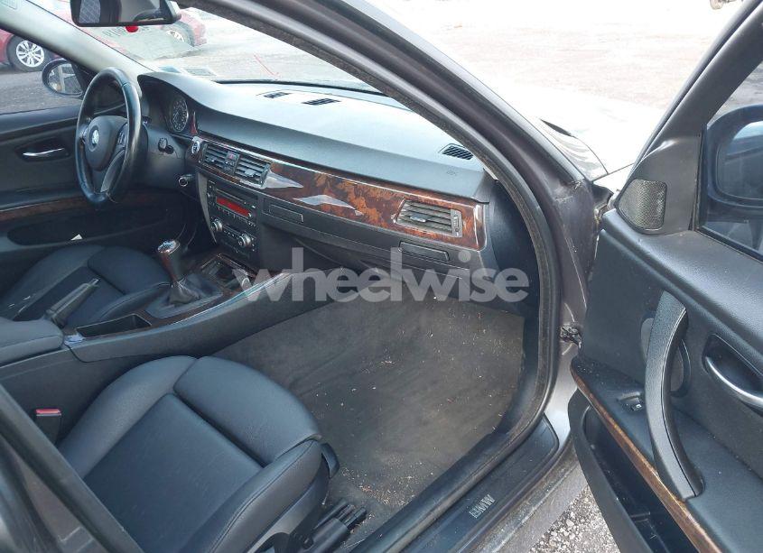 Photo 5 of 2008 Bmw 328xi (VIN WBAVC935X8KZ73196)