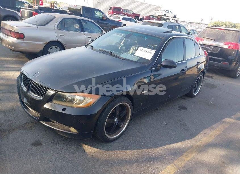 Photo 2 of 2006 Bmw 330xi (VIN WBAVD33576KV61101)