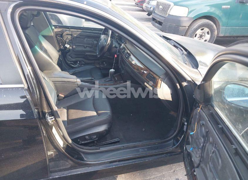 Photo 5 of 2006 Bmw 330xi (VIN WBAVD33576KV61101)