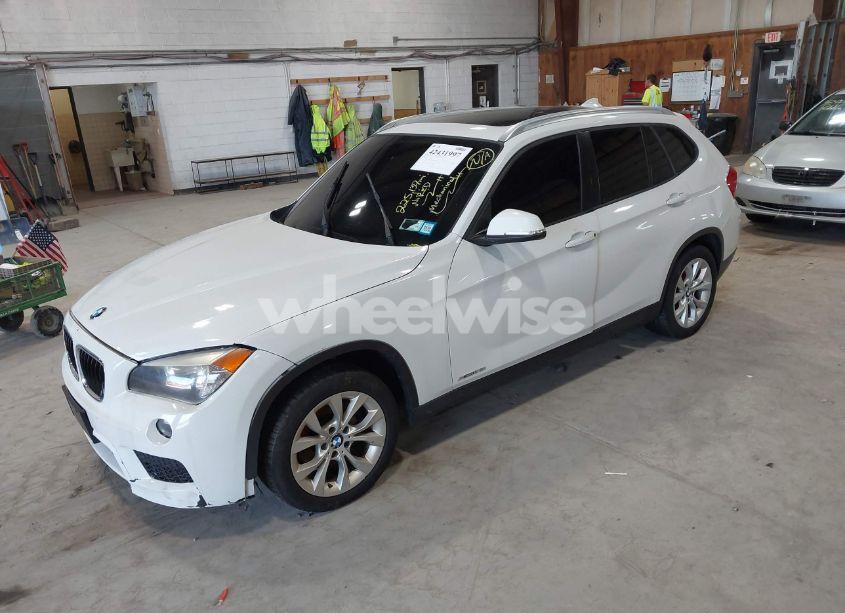 Photo 2 of 2013 Bmw X1 XDRIVE28I (VIN WBAVL1C50DVR82757)