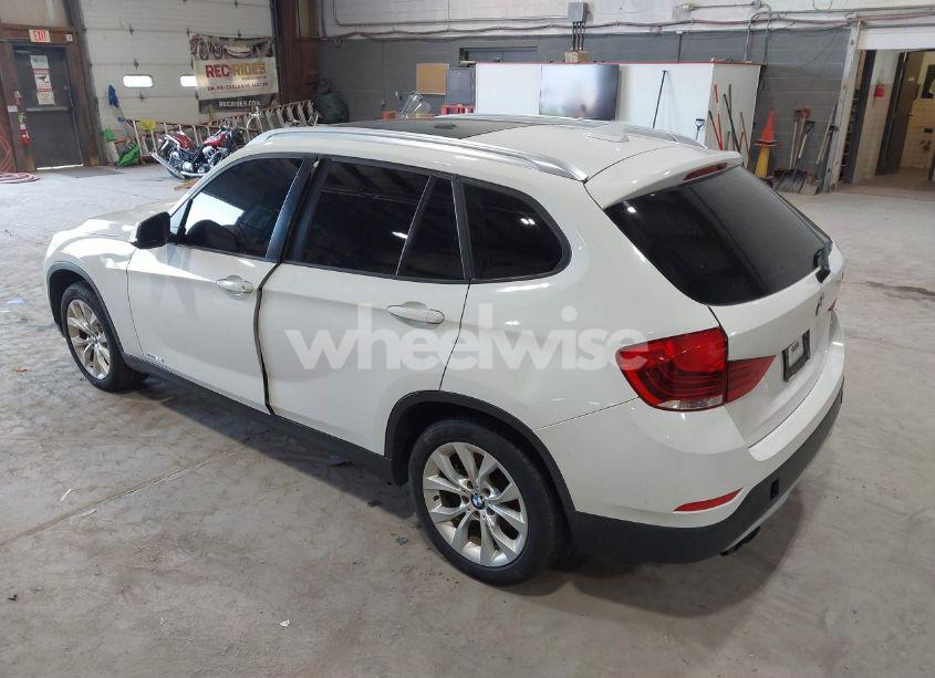 Photo 3 of 2013 Bmw X1 XDRIVE28I (VIN WBAVL1C50DVR82757)