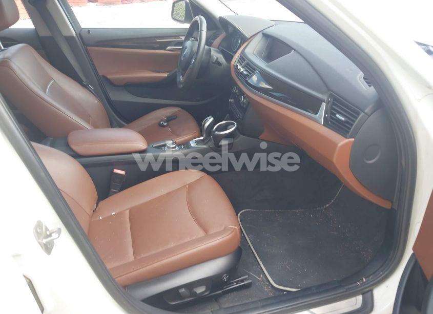 Photo 5 of 2015 Bmw X1 SDRIVE28I (VIN WBAVM1C50FV314425)