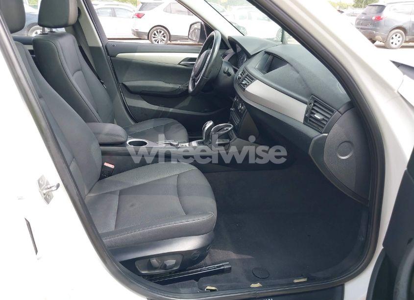 Photo 5 of 2015 Bmw X1 SDRIVE28I (VIN WBAVM1C56FV316714)