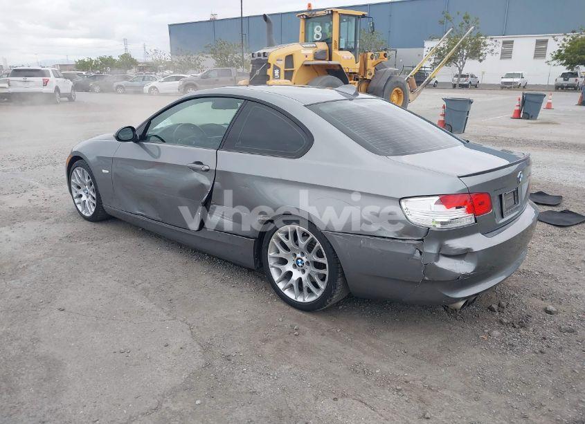 Photo 3 of 2009 Bmw 328i (VIN WBAWV13549P122550)