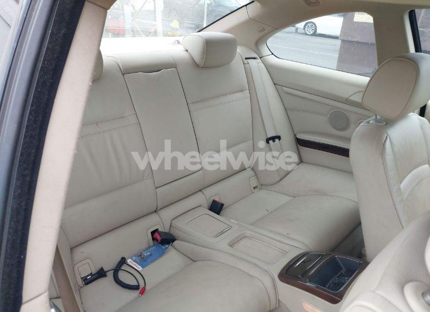 Photo 8 of 2009 Bmw 328i (VIN WBAWV13579P121411)