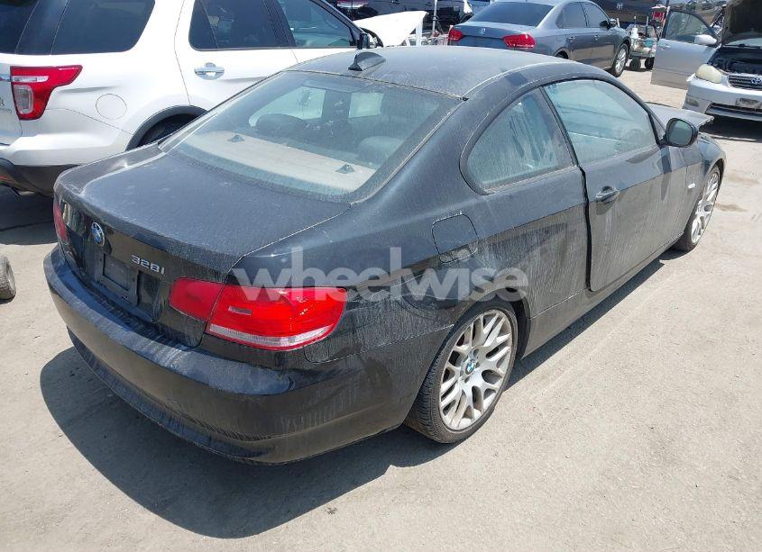 Photo 4 of 2010 Bmw 328i (VIN WBAWV1C59AP124038)