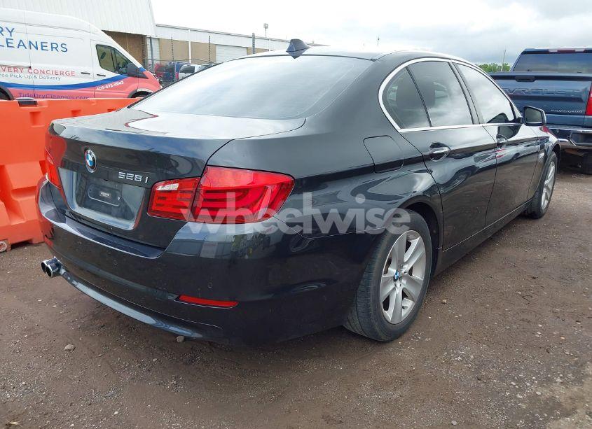 Photo 4 of 2013 Bmw 528i N/A (VIN WBAXG5C55DD233219)