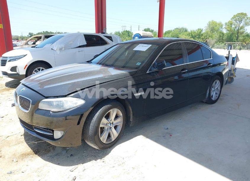 Photo 2 of 2012 Bmw 528i N/A (VIN WBAXG5C56CDW24247)