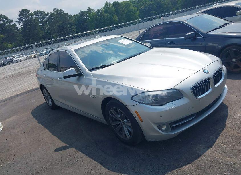 2013 Bmw 528i XDRIVE (VIN WBAXH5C51DDW16832) main photo