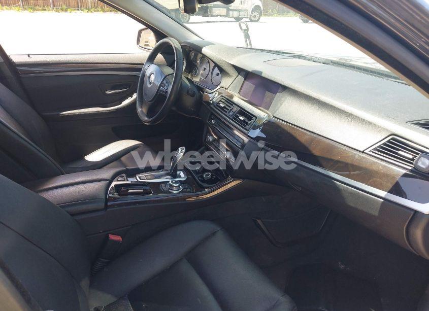 Photo 5 of 2012 Bmw 528i XDRIVE (VIN WBAXH5C55CDW03631)