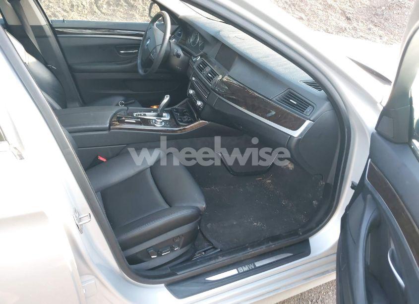 Photo 5 of 2012 Bmw 528i XDRIVE (VIN WBAXH5C58CDW11755)