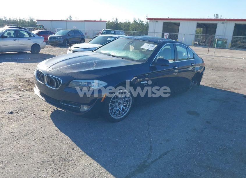 Photo 2 of 2012 Bmw 528i XDRIVE (VIN WBAXH5C5XCDW03172)