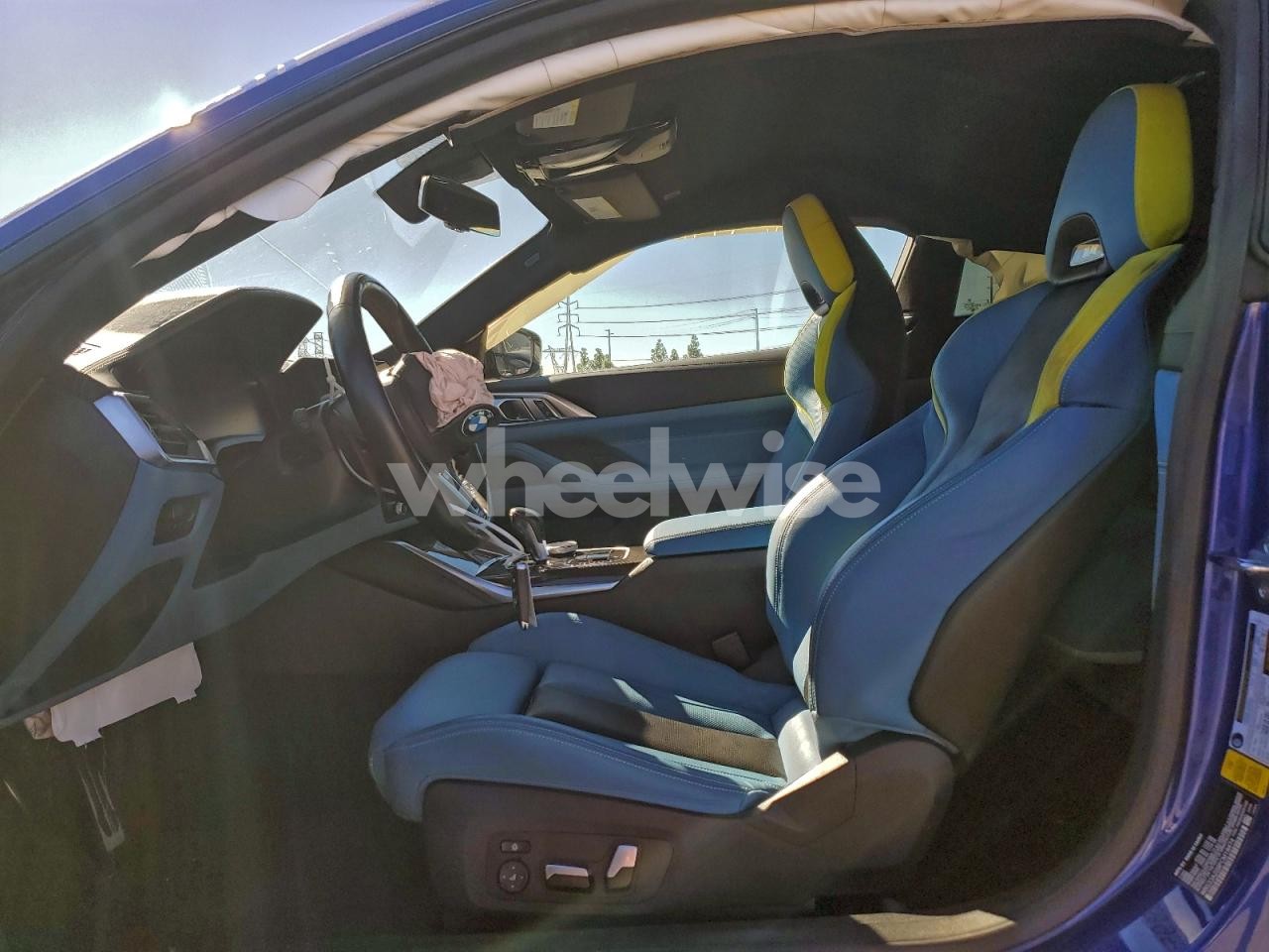 Photo 7 of 2023 BMW M4 COMPETITION (VIN WBS33AZ09PCM18474)