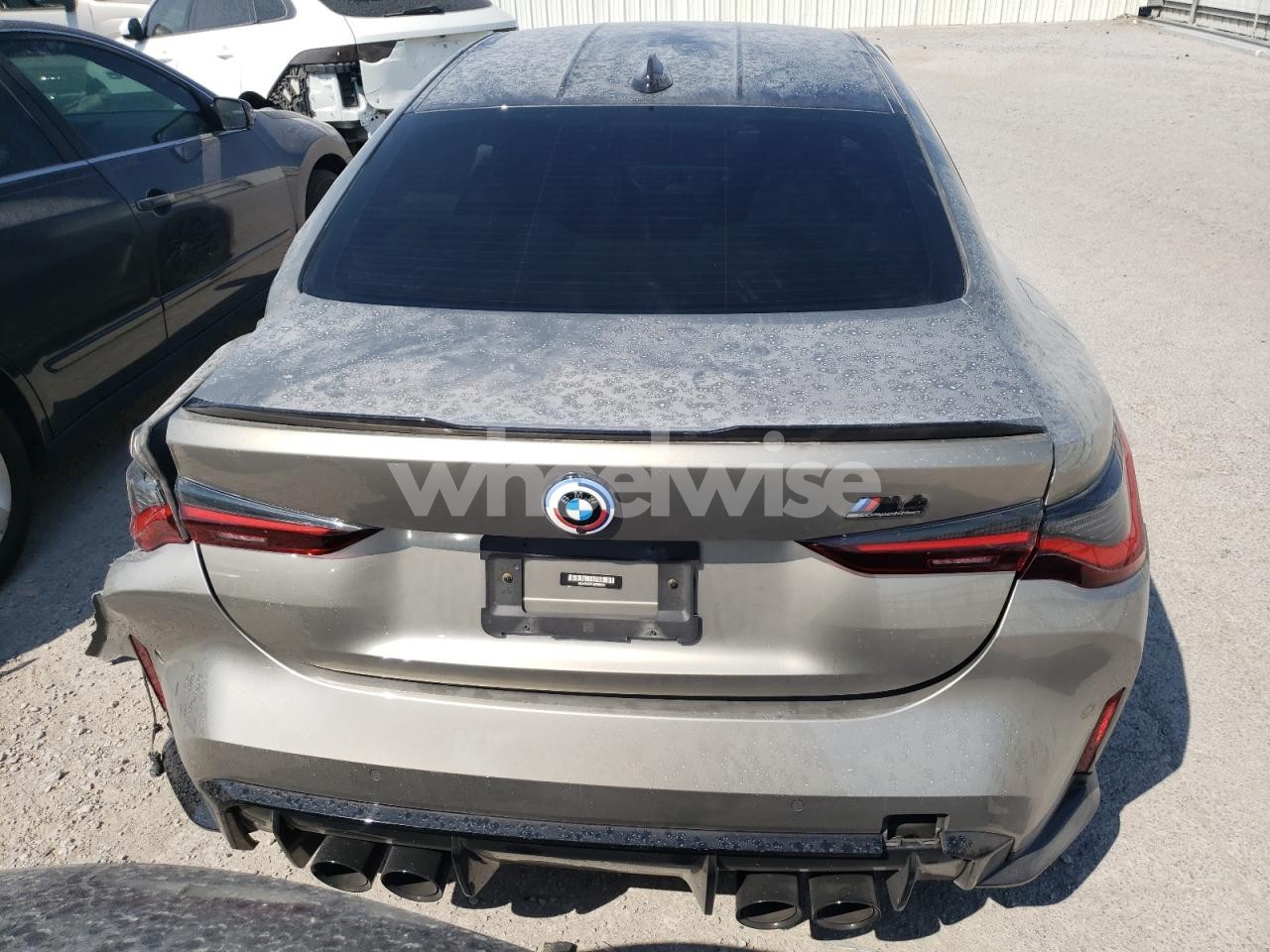 Photo 6 of 2022 BMW M4 COMPETITION (VIN WBS43AZ01NCK66403)