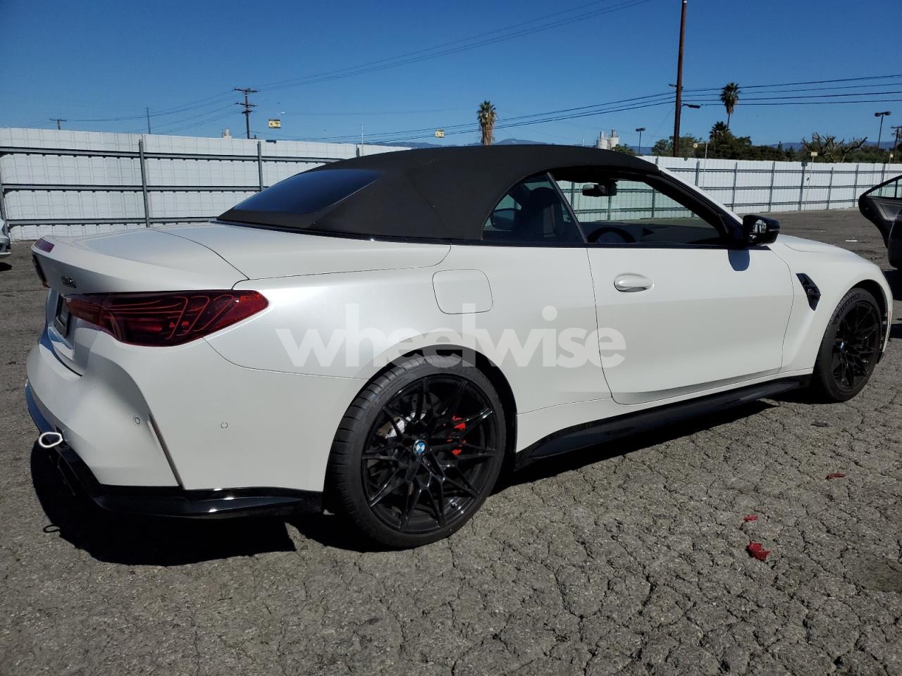 Photo 3 of 2025 BMW M4 COMPETITION (VIN WBS43BA00SCU66251)