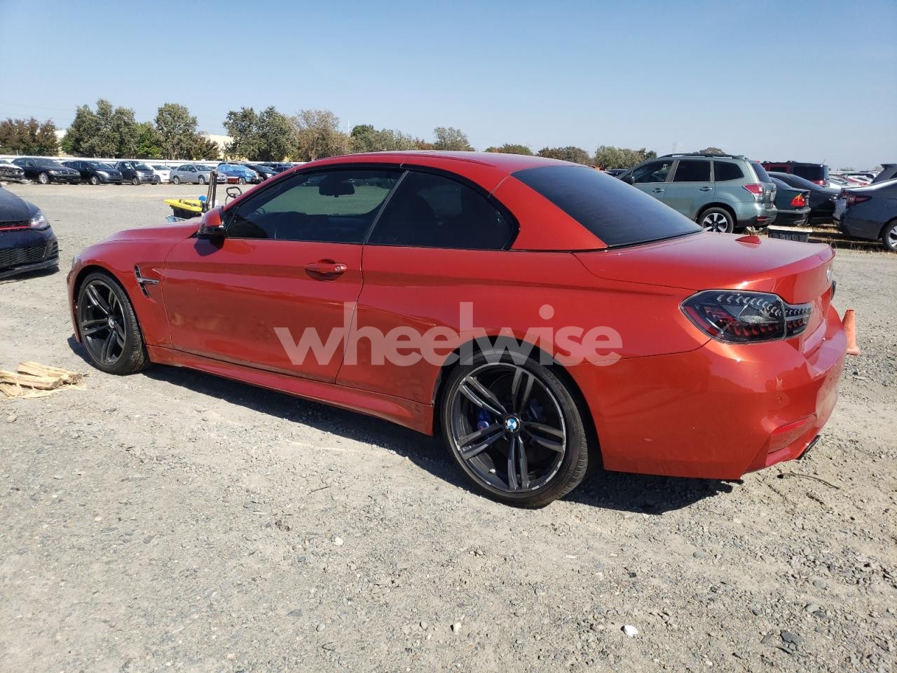 Photo 2 of 2018 BMW M4 (VIN WBS4Z9C53JED22747)