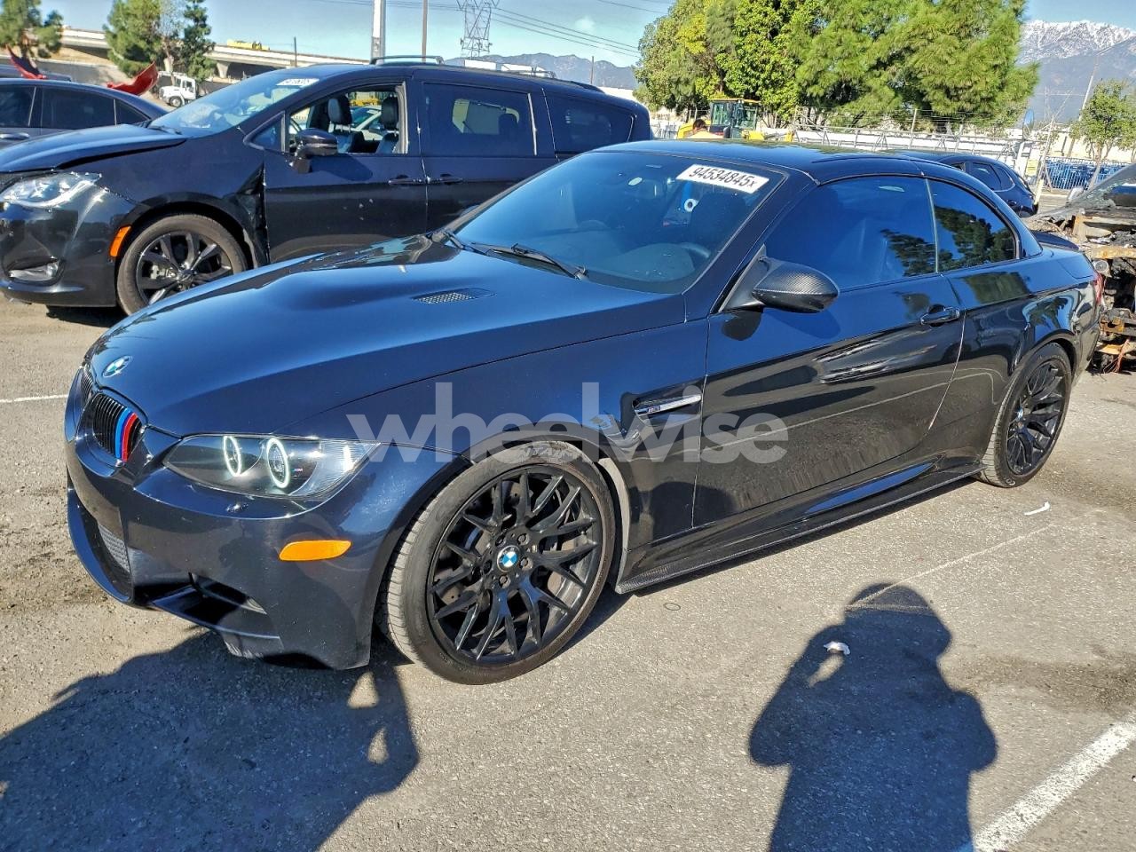 2011 BMW M3 (VIN WBSDX9C56BE784255) main photo
