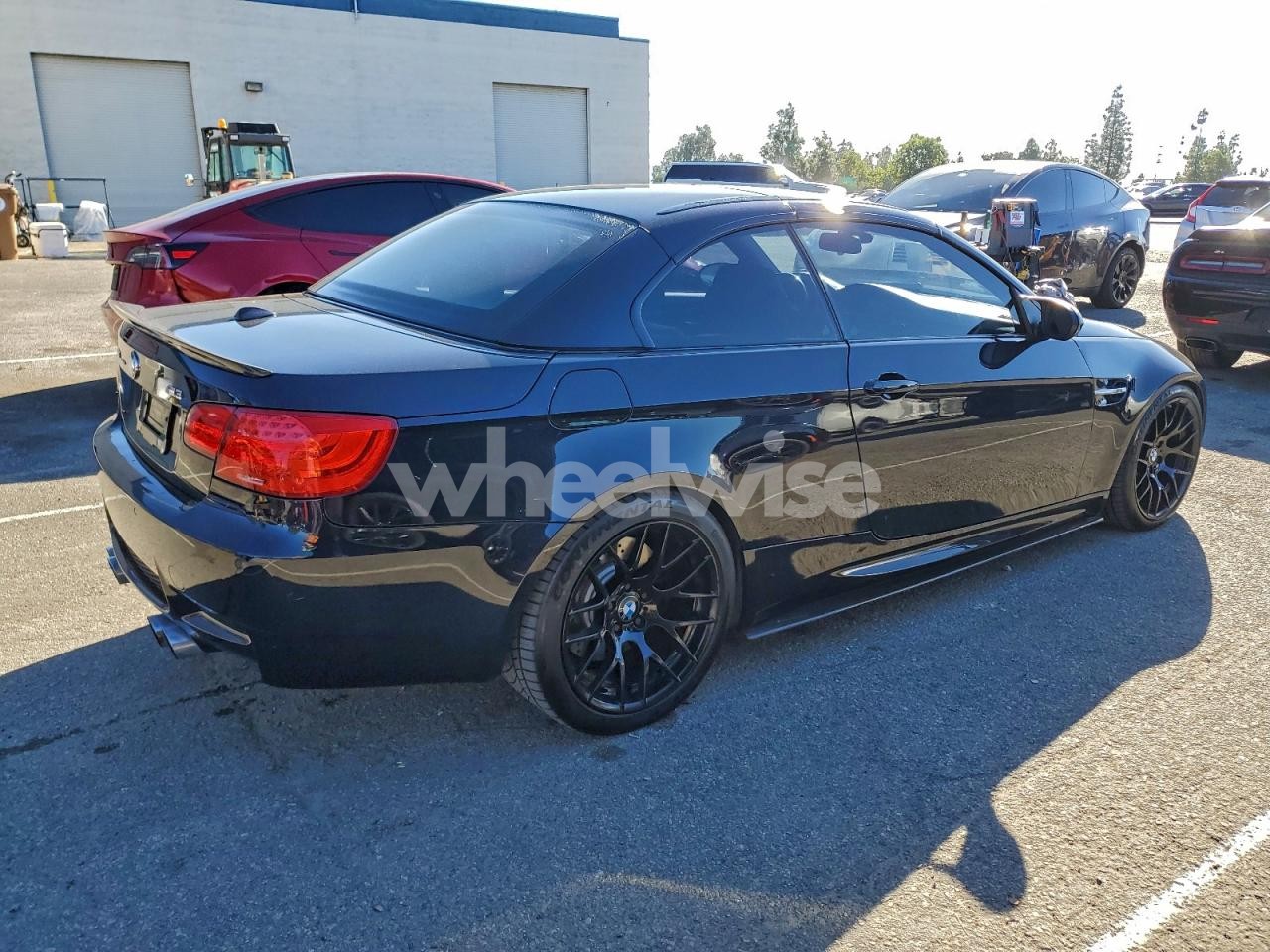 Photo 3 of 2011 BMW M3 (VIN WBSDX9C56BE784255)