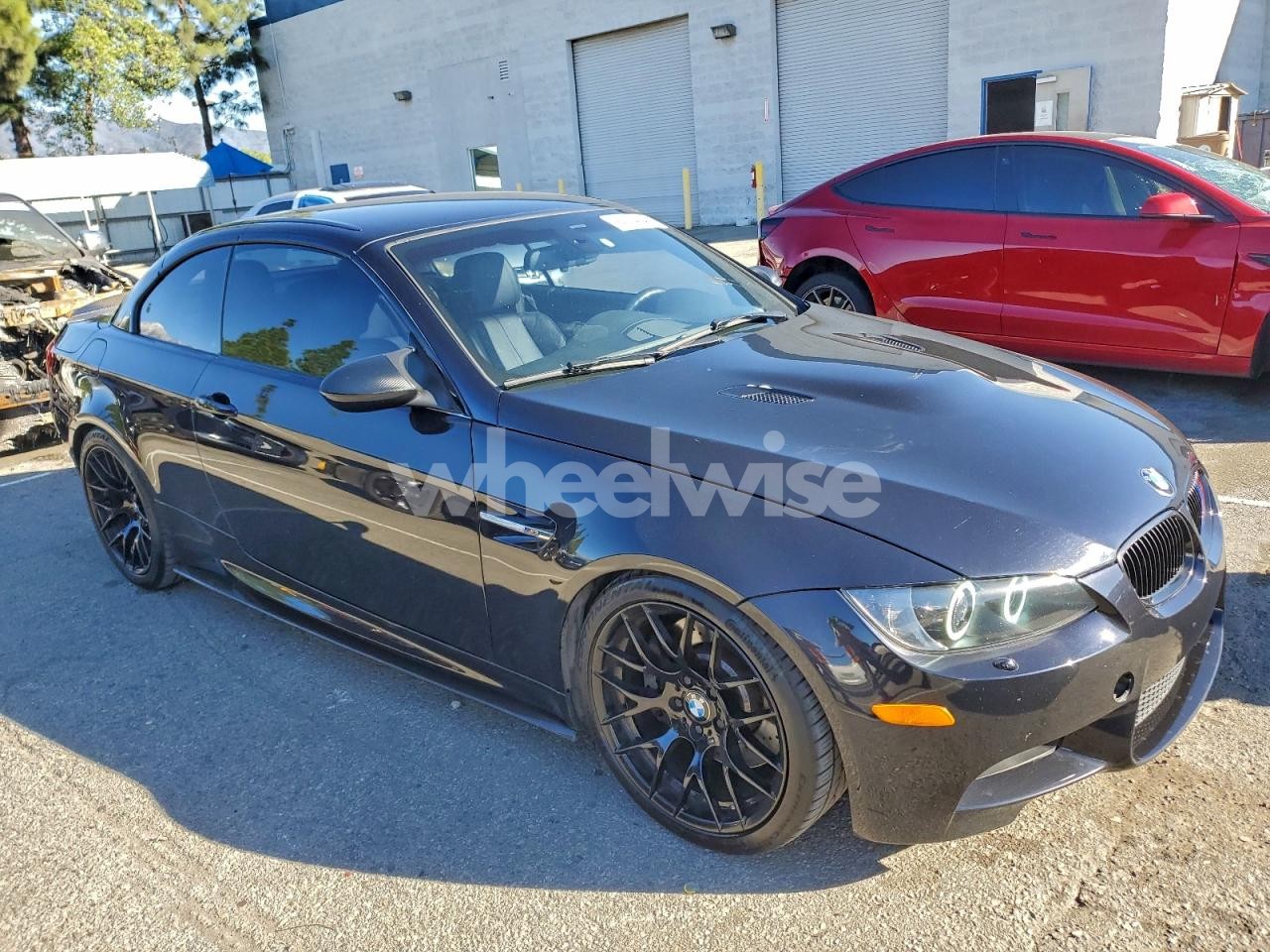 Photo 4 of 2011 BMW M3 (VIN WBSDX9C56BE784255)