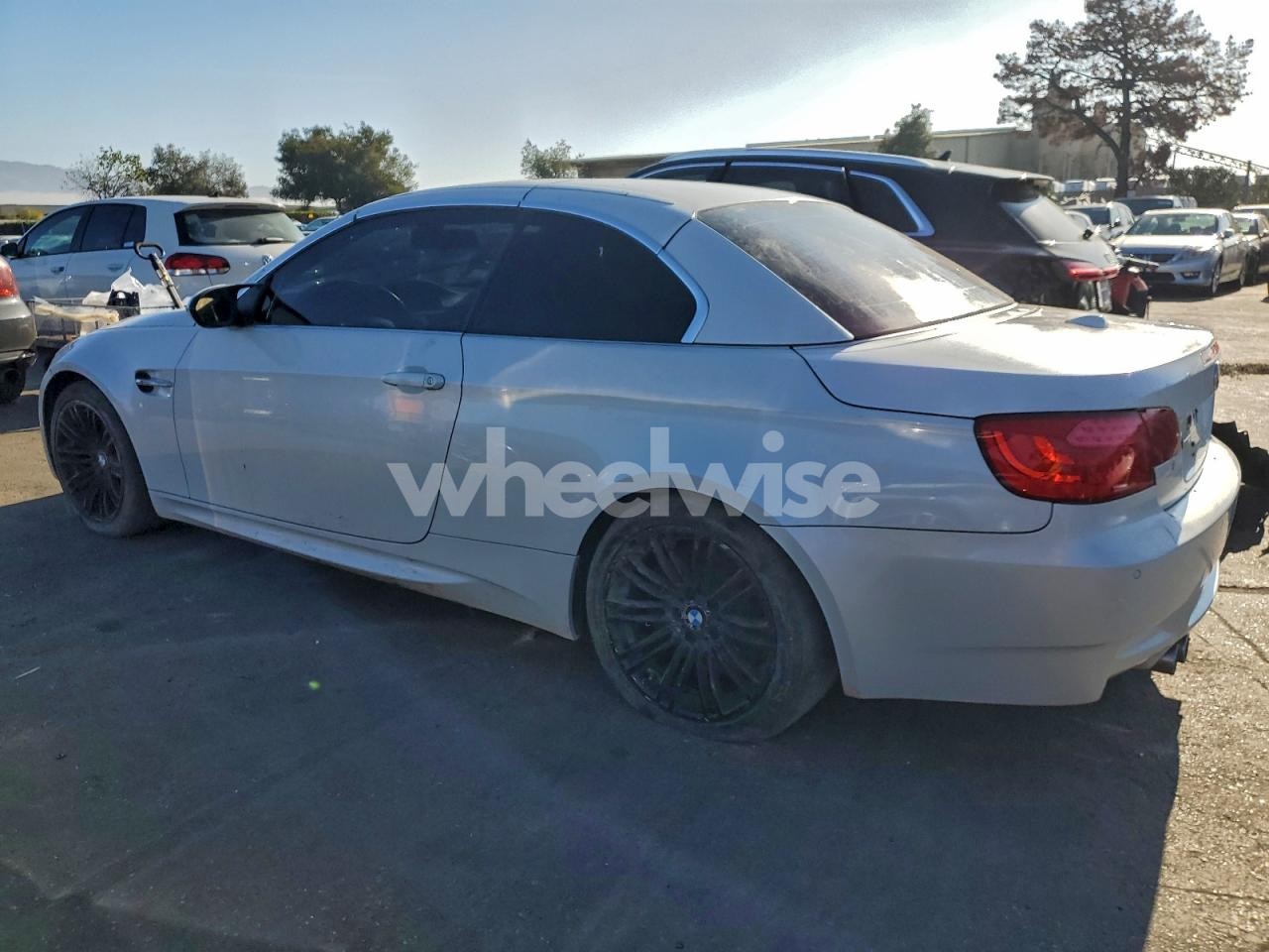 Photo 2 of 2011 BMW M3 (VIN WBSDX9C5XBE783965)