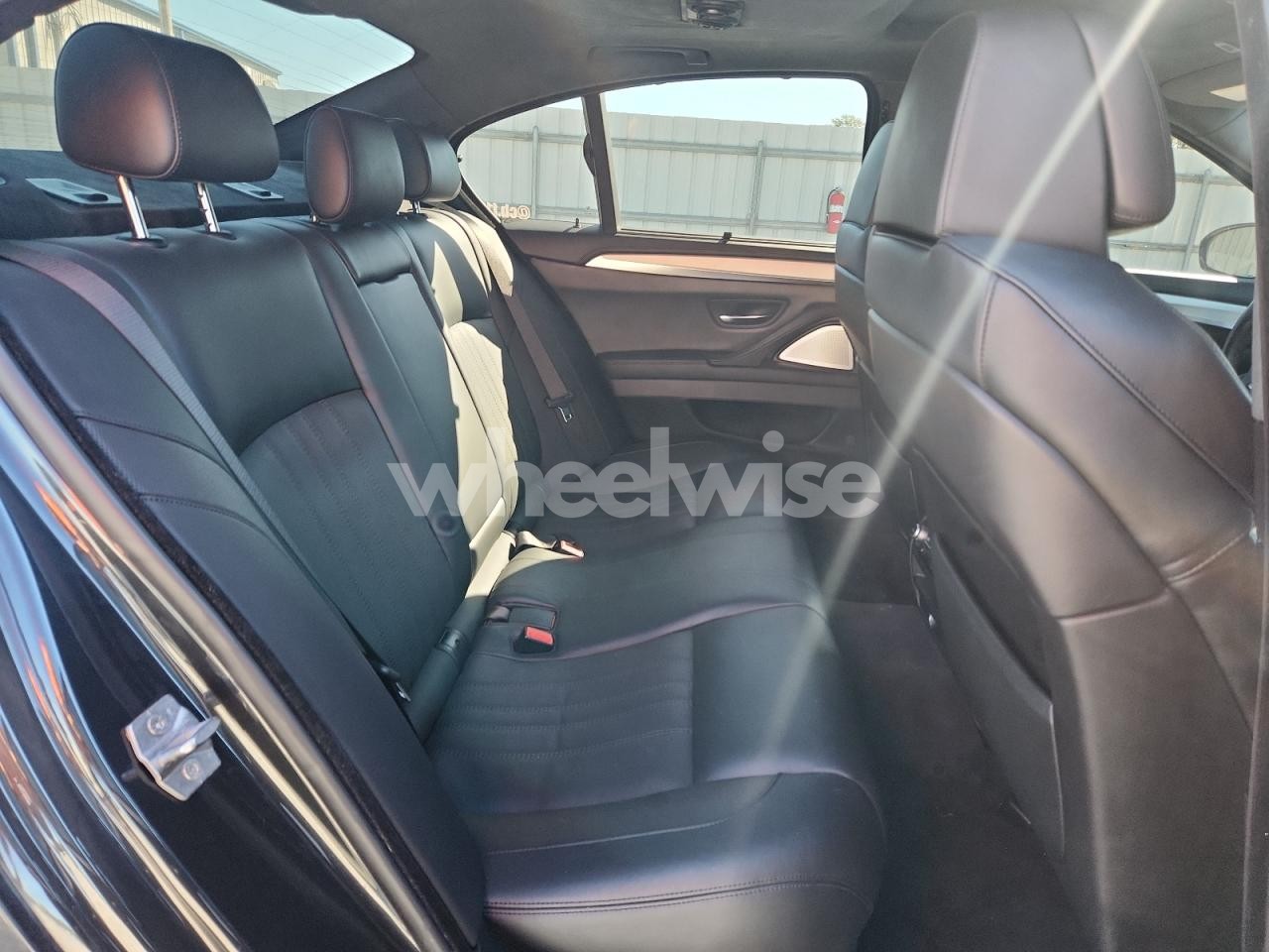 Photo 10 of 2013 BMW M5 (VIN WBSFV9C53DD095815)