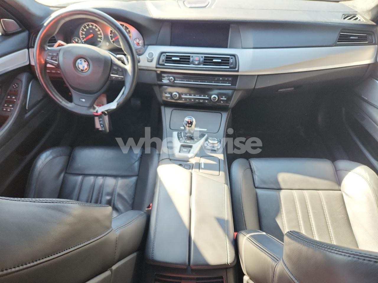 Photo 8 of 2013 BMW M5 (VIN WBSFV9C53DD095815)