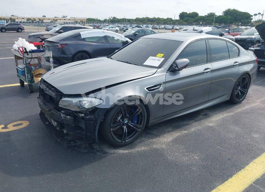 Photo 2 of 2013 Bmw M5 (VIN WBSFV9C53DD095989)