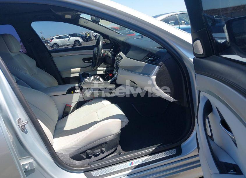 Photo 5 of 2013 Bmw M5 (VIN WBSFV9C57DD096076)