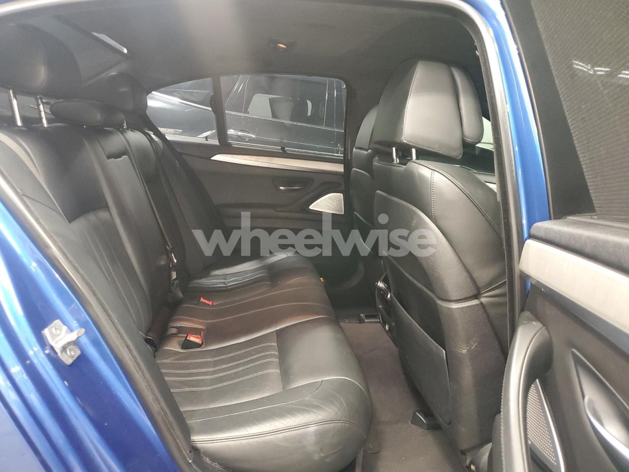 Photo 10 of 2014 BMW M5 (VIN WBSFV9C59ED097649)