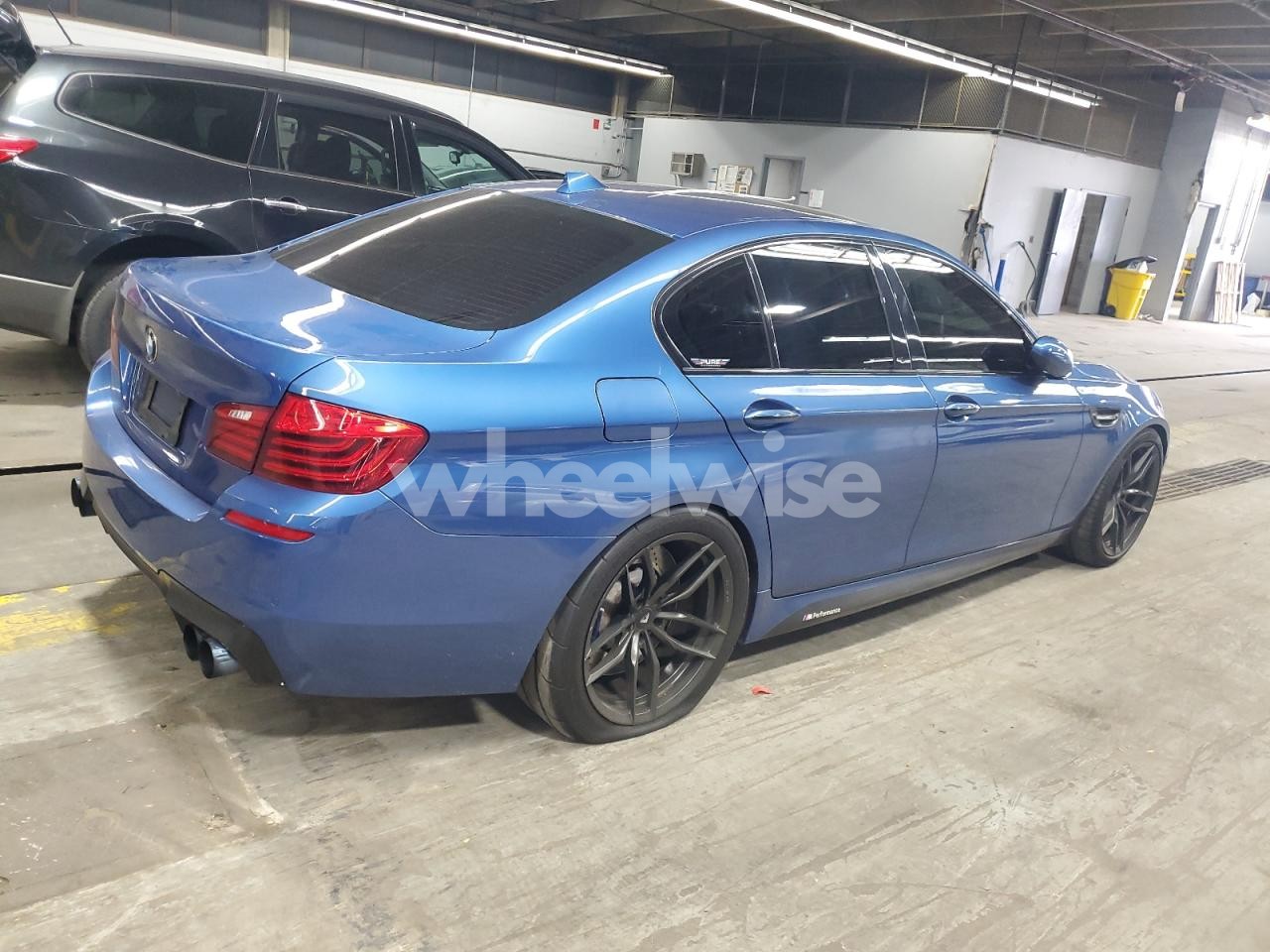 Photo 3 of 2014 BMW M5 (VIN WBSFV9C59ED097649)