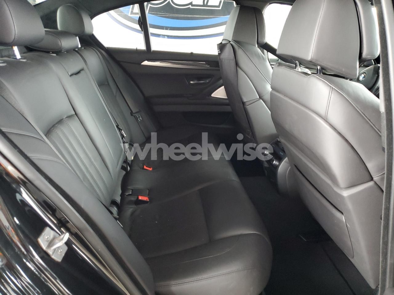 Photo 10 of 2013 BMW M5 (VIN WBSFV9C5XDC774132)