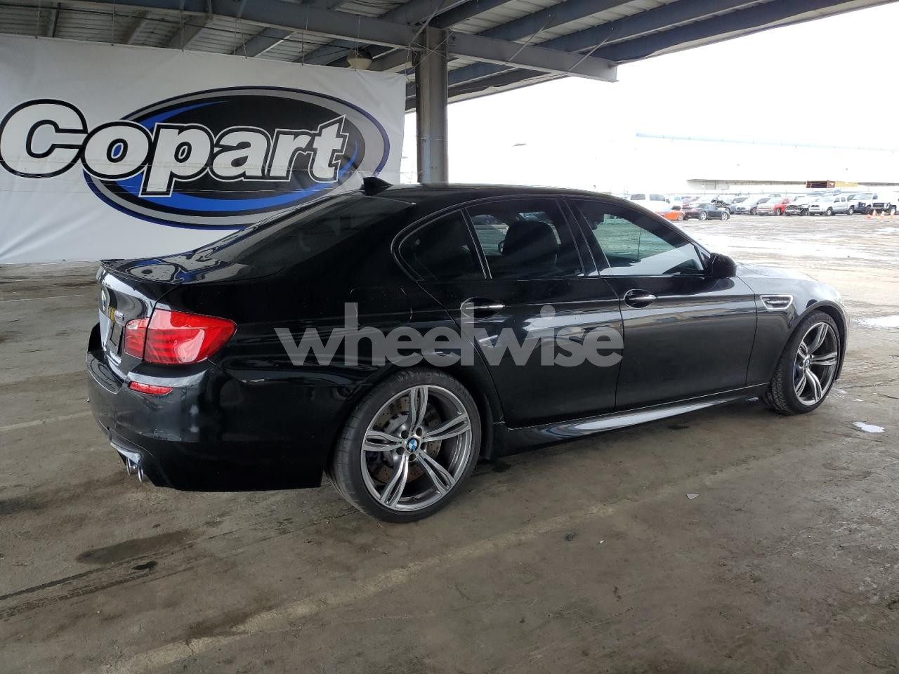 Photo 3 of 2013 BMW M5 (VIN WBSFV9C5XDC774132)