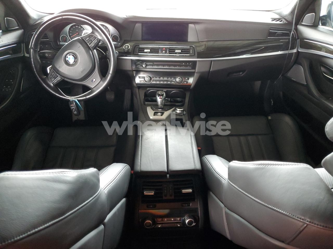 Photo 8 of 2013 BMW M5 (VIN WBSFV9C5XDC774132)