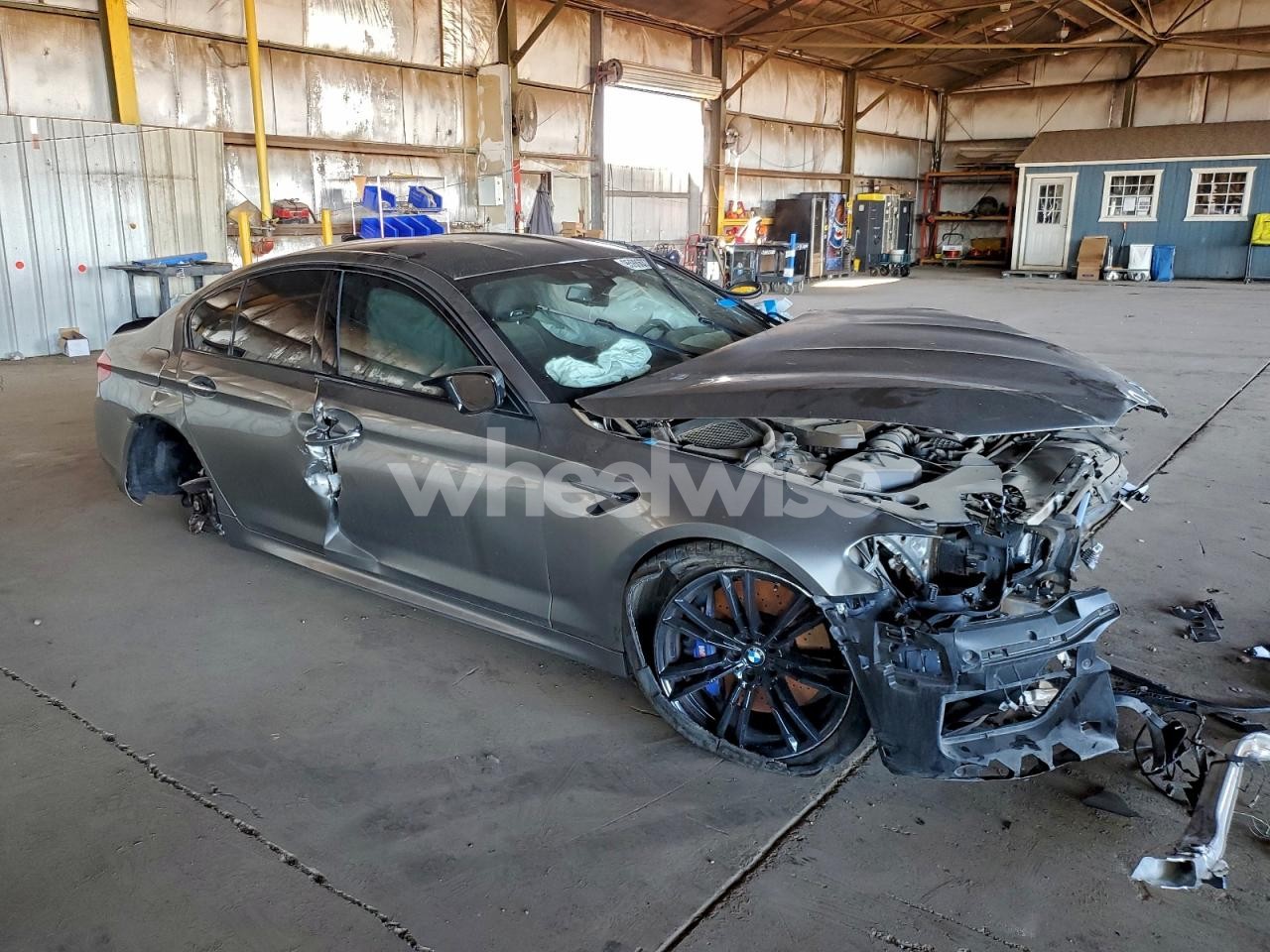 Photo 4 of 2018 BMW M5 (VIN WBSJF0C51JB284098)
