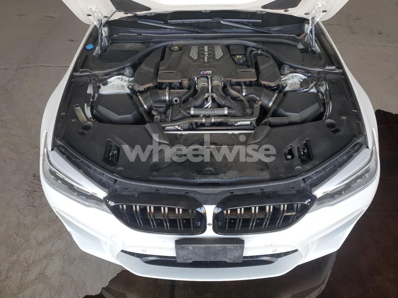 Photo 11 of 2018 BMW M5 (VIN WBSJF0C56JB282721)