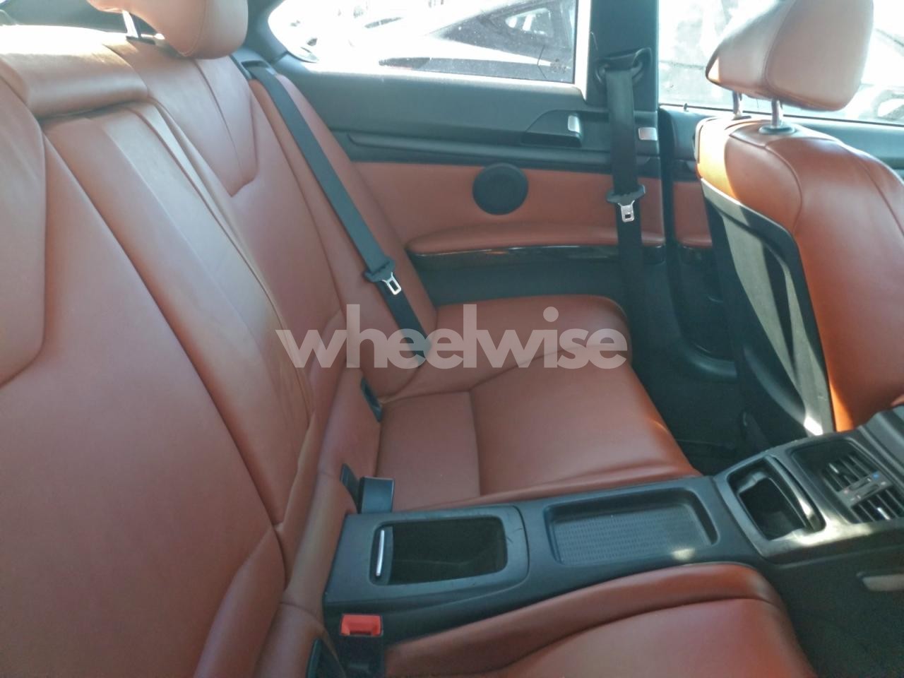 Photo 10 of 2010 BMW M3 (VIN WBSWD9C56AP363320)