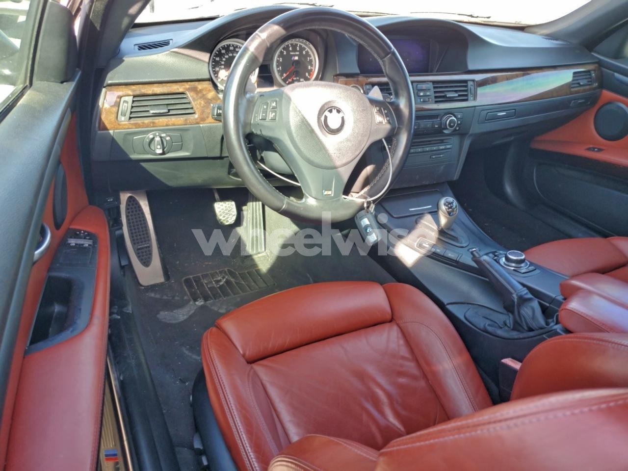 Photo 8 of 2010 BMW M3 (VIN WBSWD9C56AP363320)