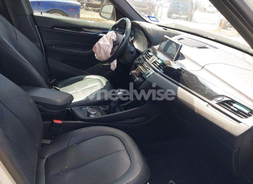 Photo 5 of 2017 Bmw X1 XDRIVE28I (VIN WBXHT3C33H5F76719)