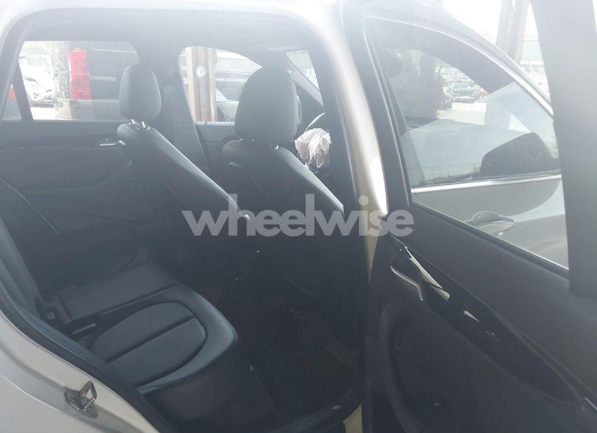 Photo 8 of 2017 Bmw X1 XDRIVE28I (VIN WBXHT3C37H5F71264)