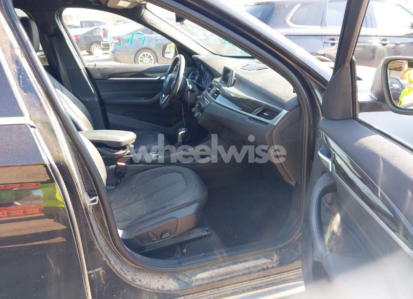 Photo 5 of 2017 Bmw X1 XDRIVE28I (VIN WBXHT3Z32H4A55987)