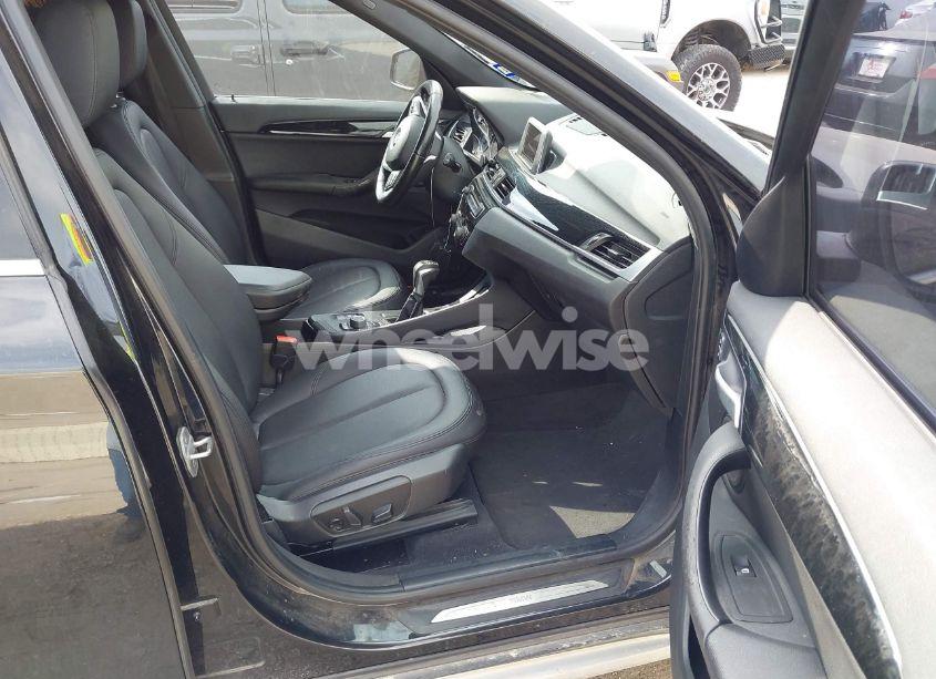 Photo 5 of 2017 Bmw X1 SDRIVE28I (VIN WBXHU7C36H5H34068)