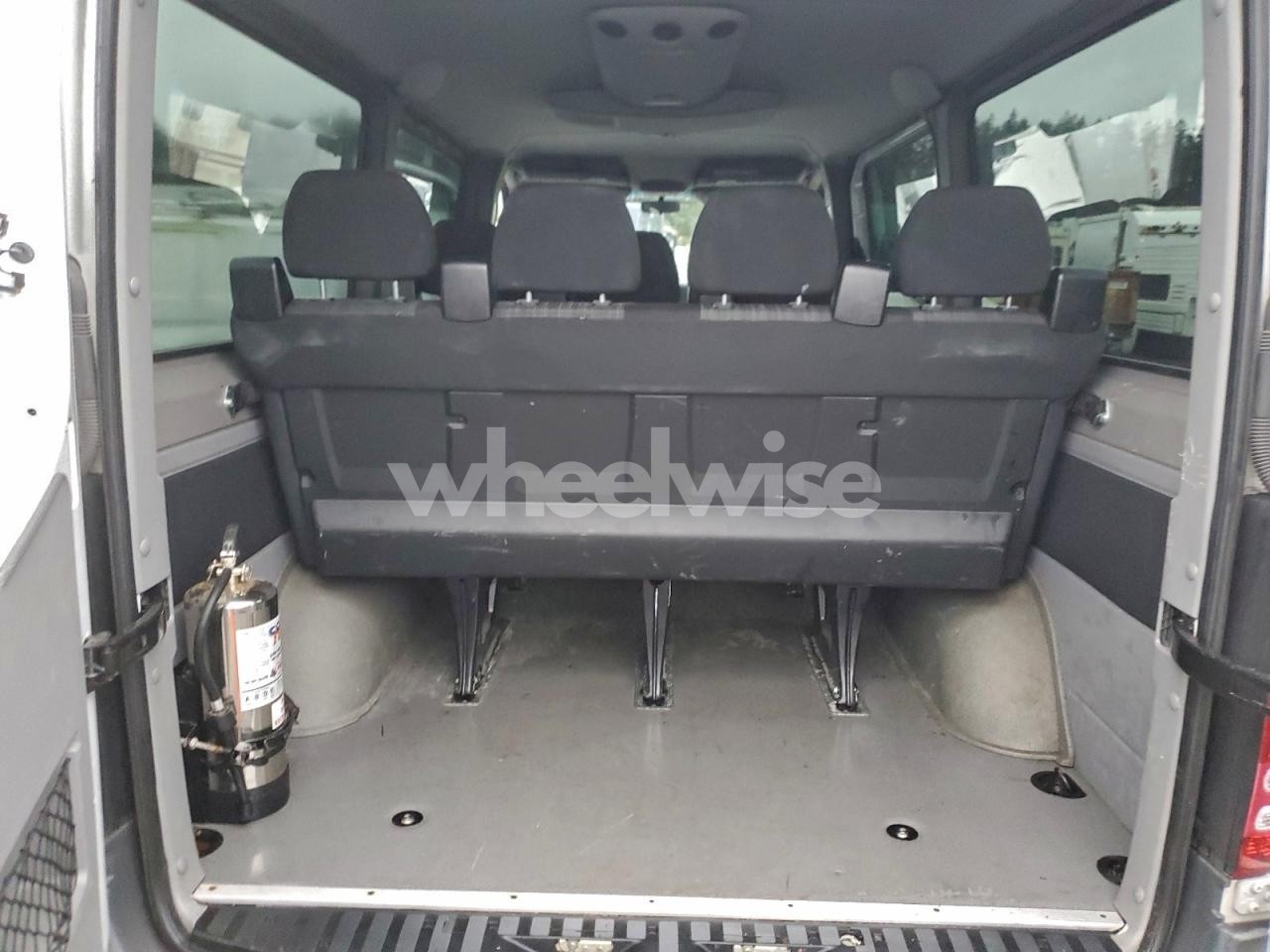 Photo 10 of 2015 FREIGHTLINER SPRINTER 2500 (VIN WCDPE7CCXF5996291)