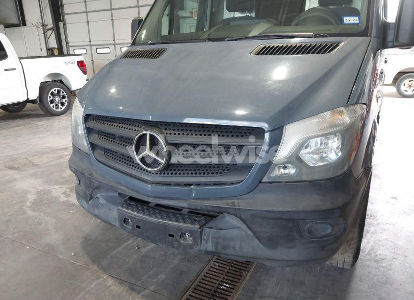 Photo 6 of 2018 Mercedes-benz Sprinter 2500 STANDARD ROOF V6 (VIN WD3PE7CD6JP632401)